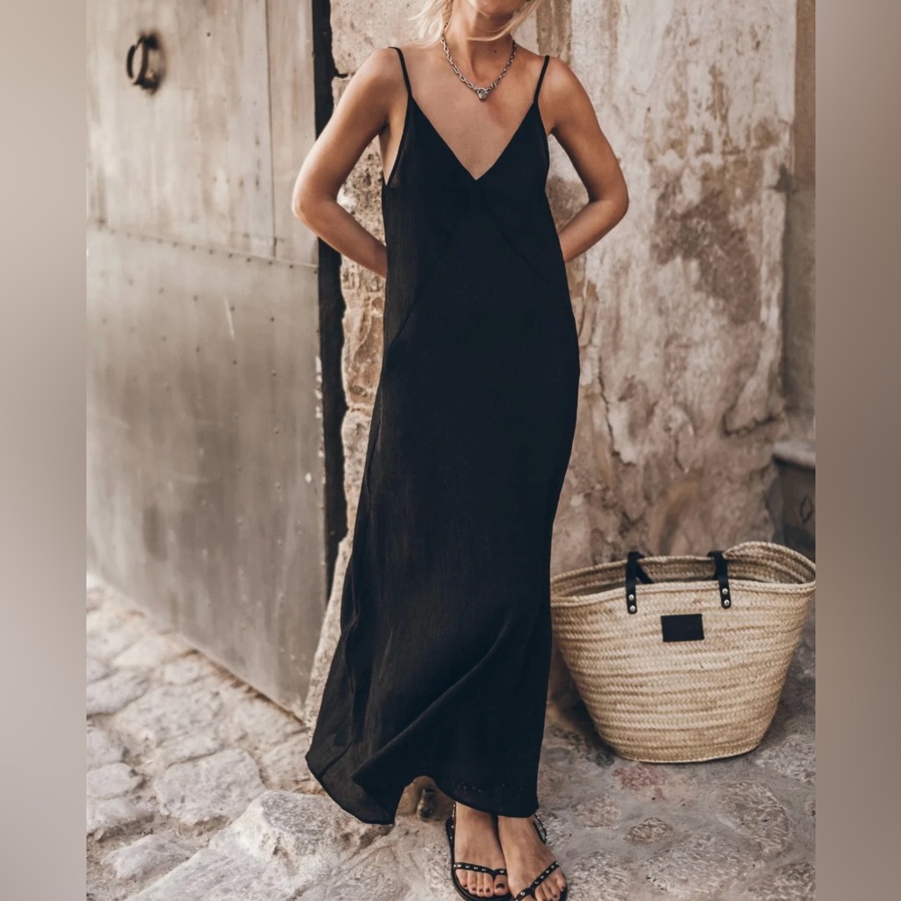 MIKUTA THE BLACK LONG CRINKLE DRESS Size M